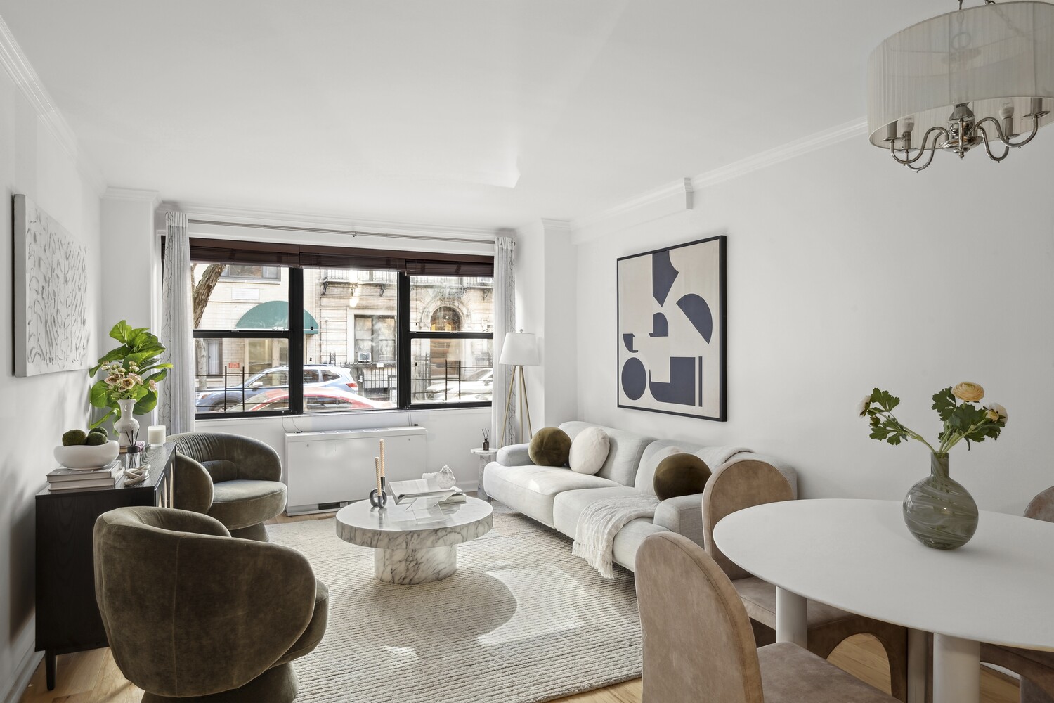 200 E 27TH Street 1E