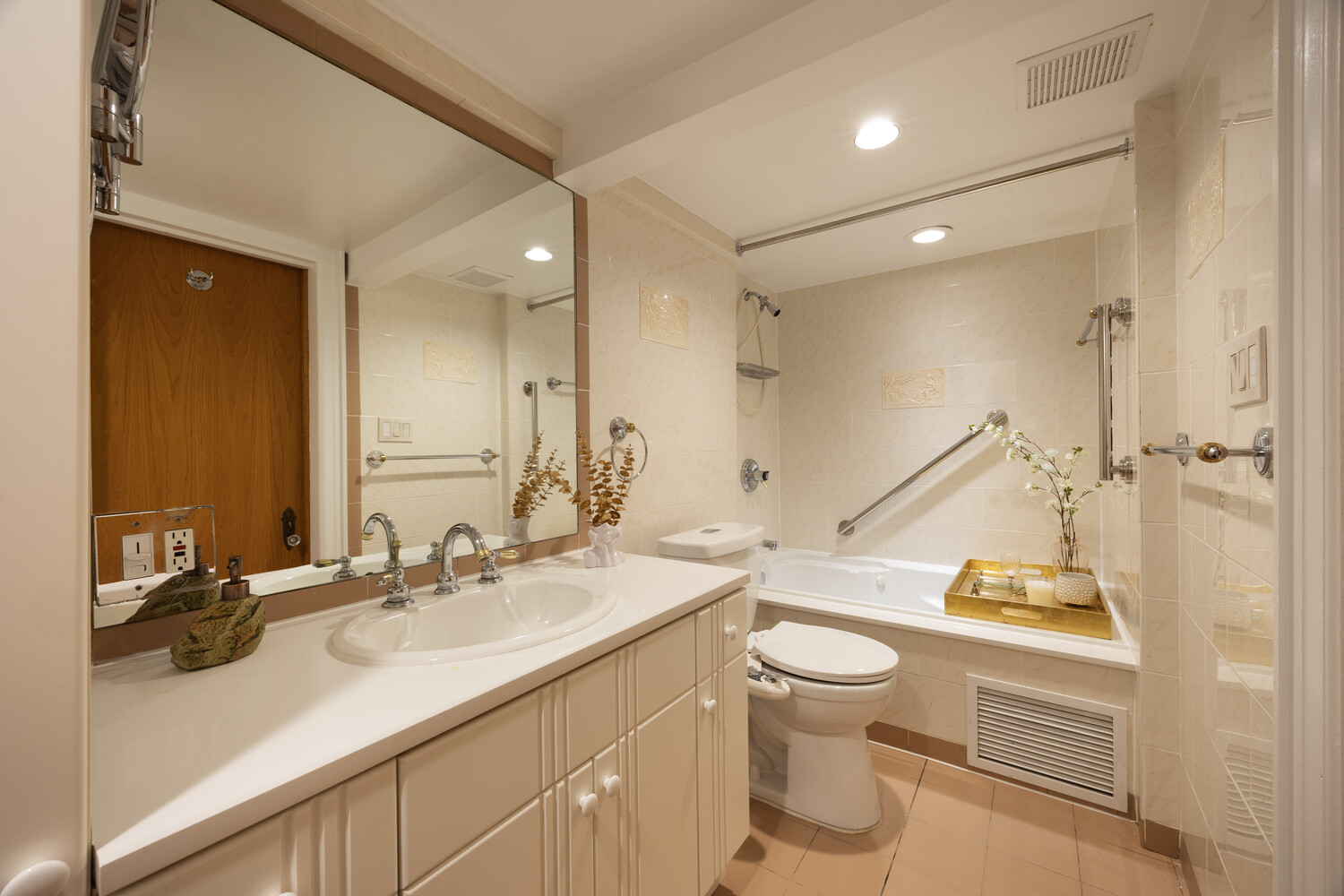 421 4TH Street 1