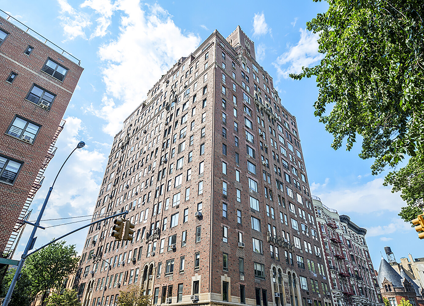 444 CENTRAL Park W 10D