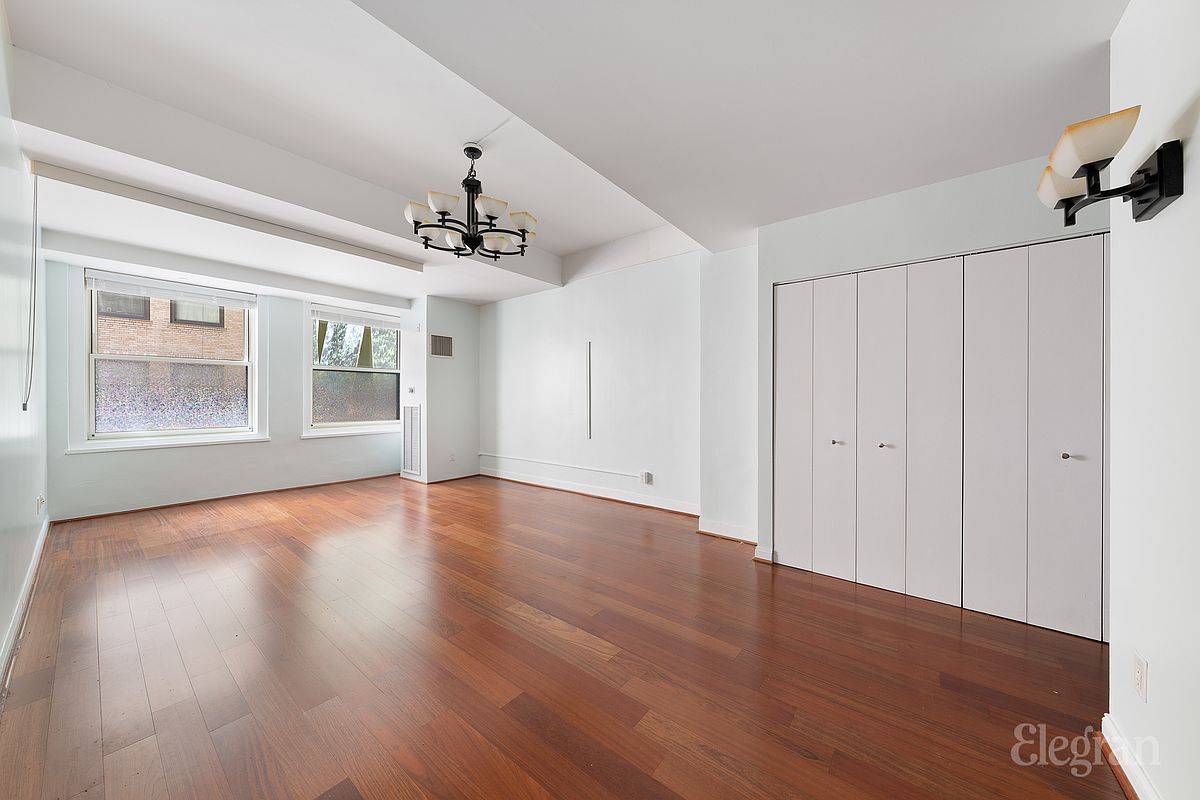88 Greenwich Street 326