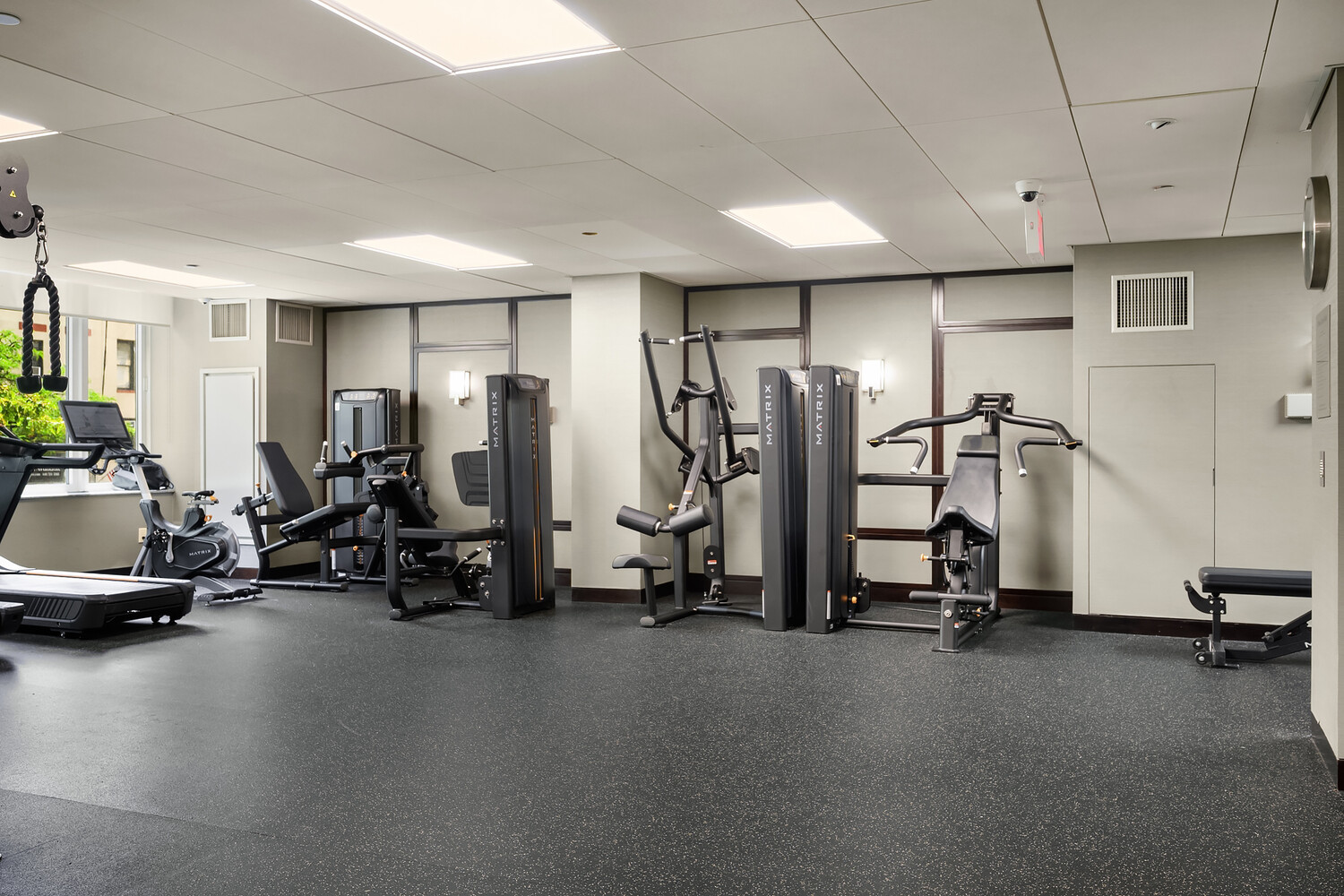 250 E 53RD Street 502