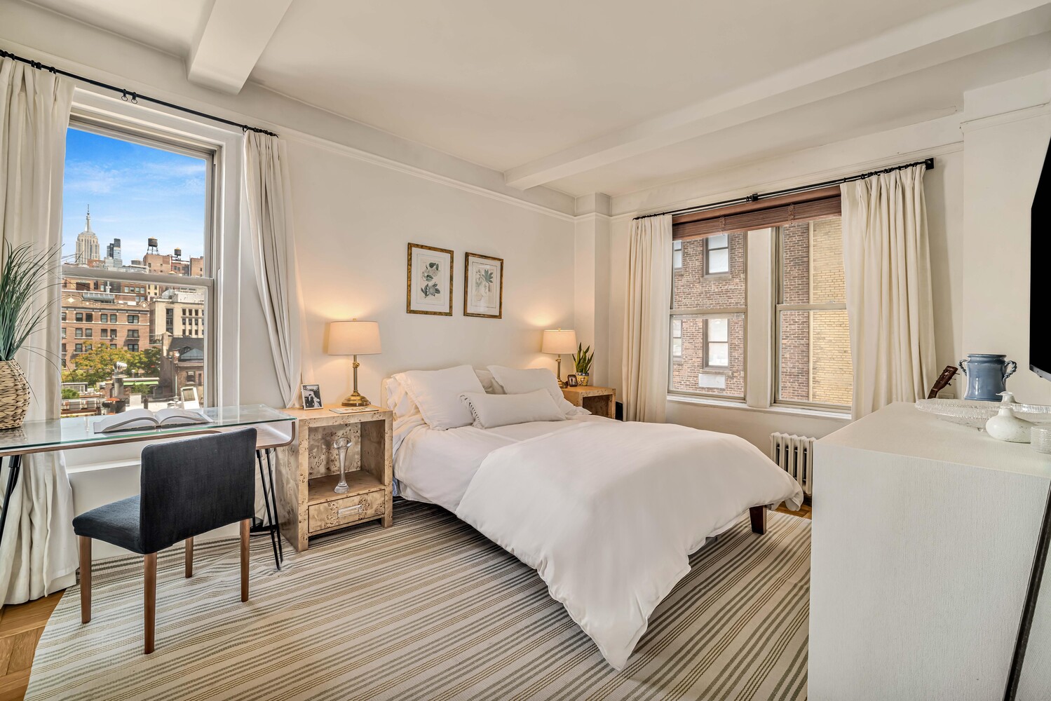 24 5TH Avenue 829