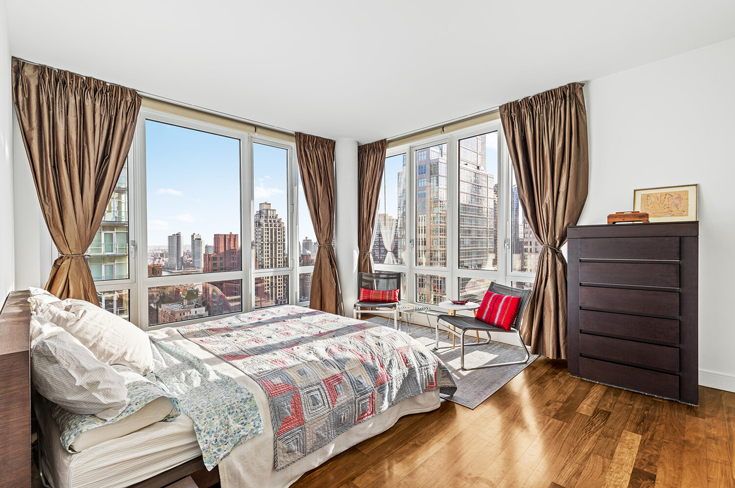 250 E 53RD Street 3004