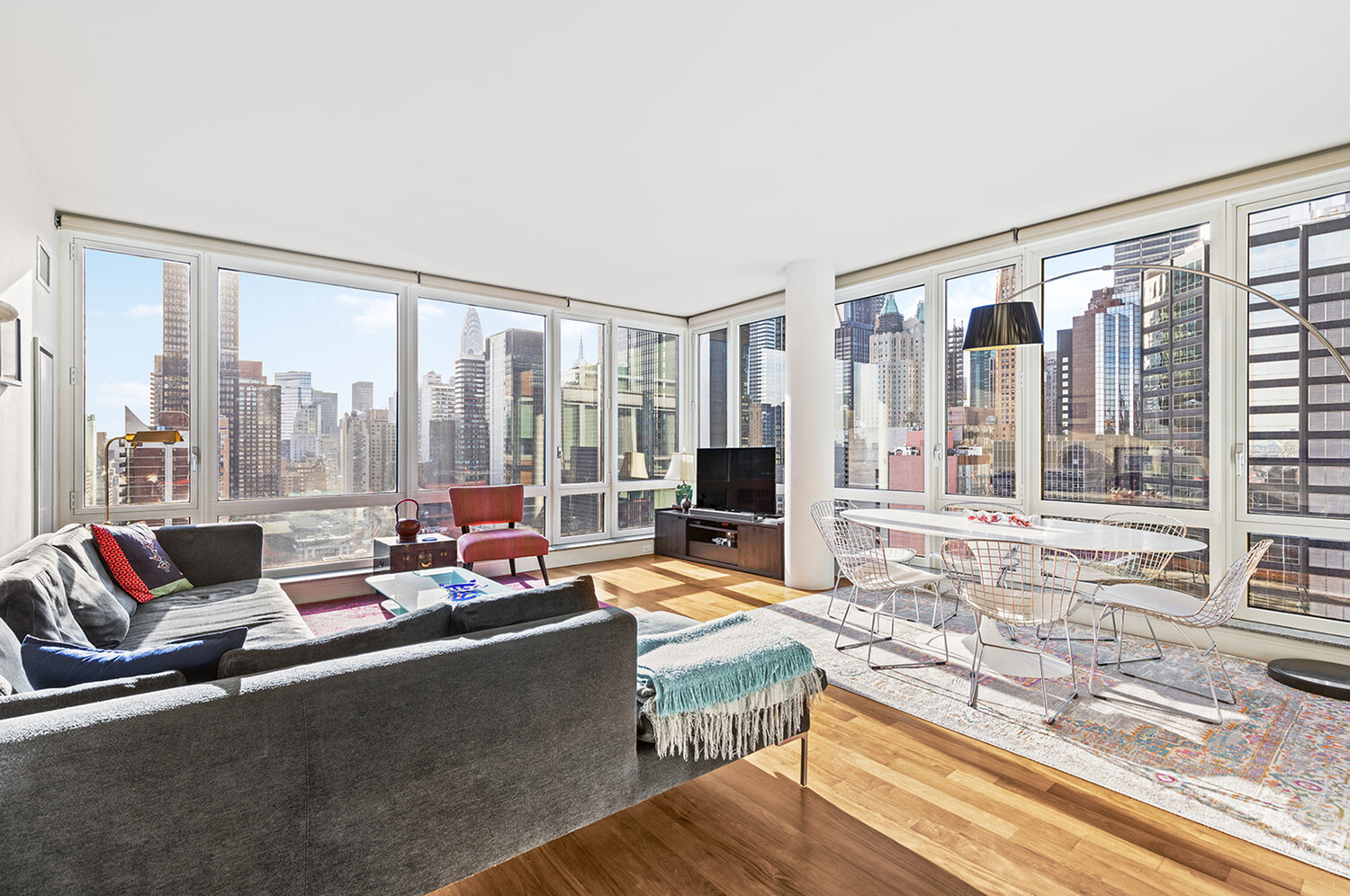 250 E 53RD Street 3004