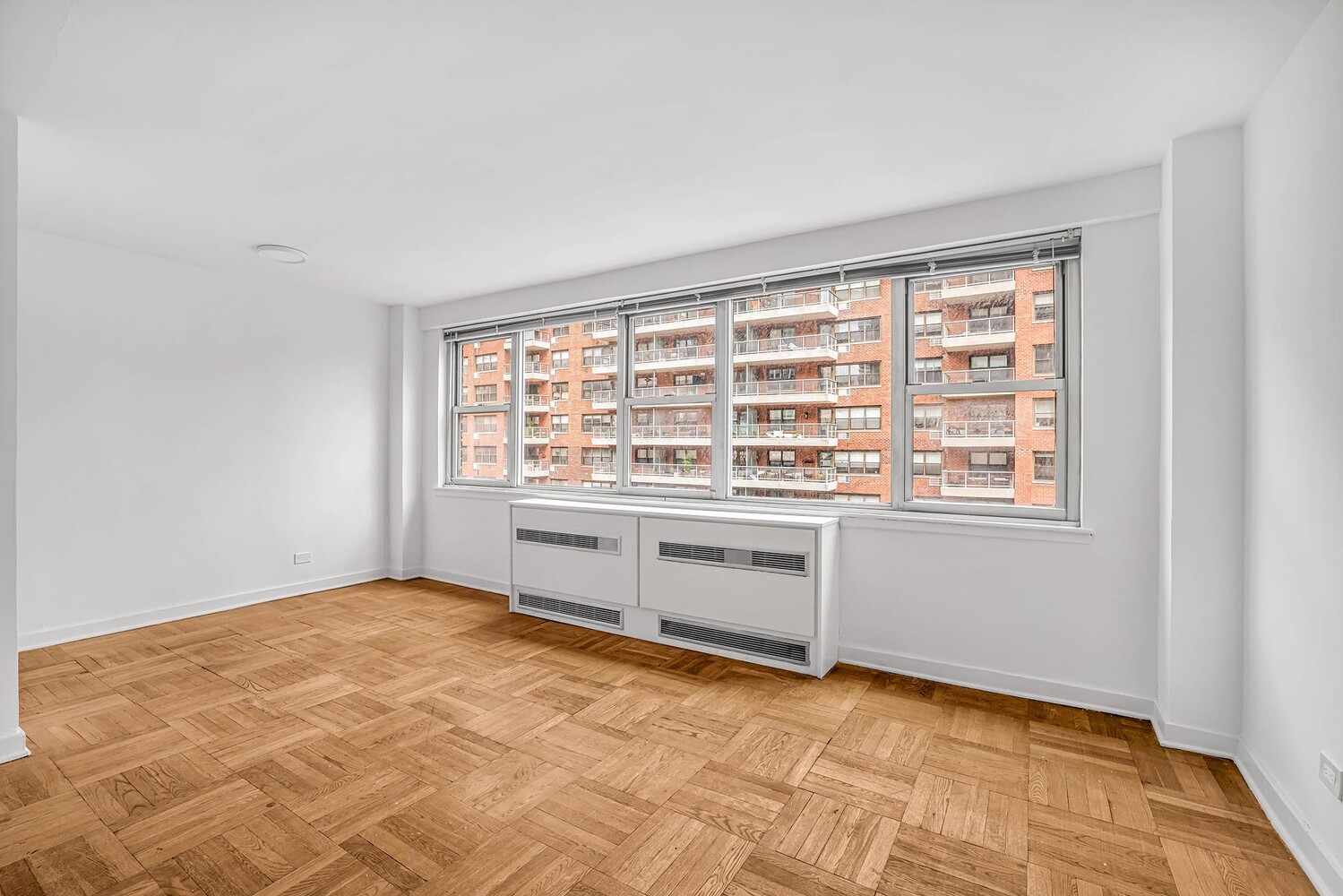 233 E 70TH Street 10T