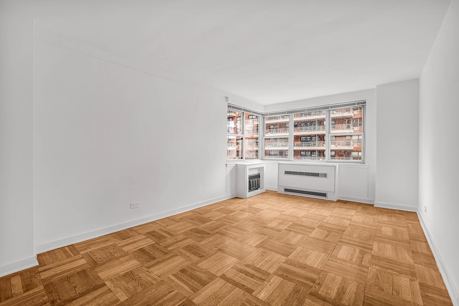 233 E 70TH Street 10T