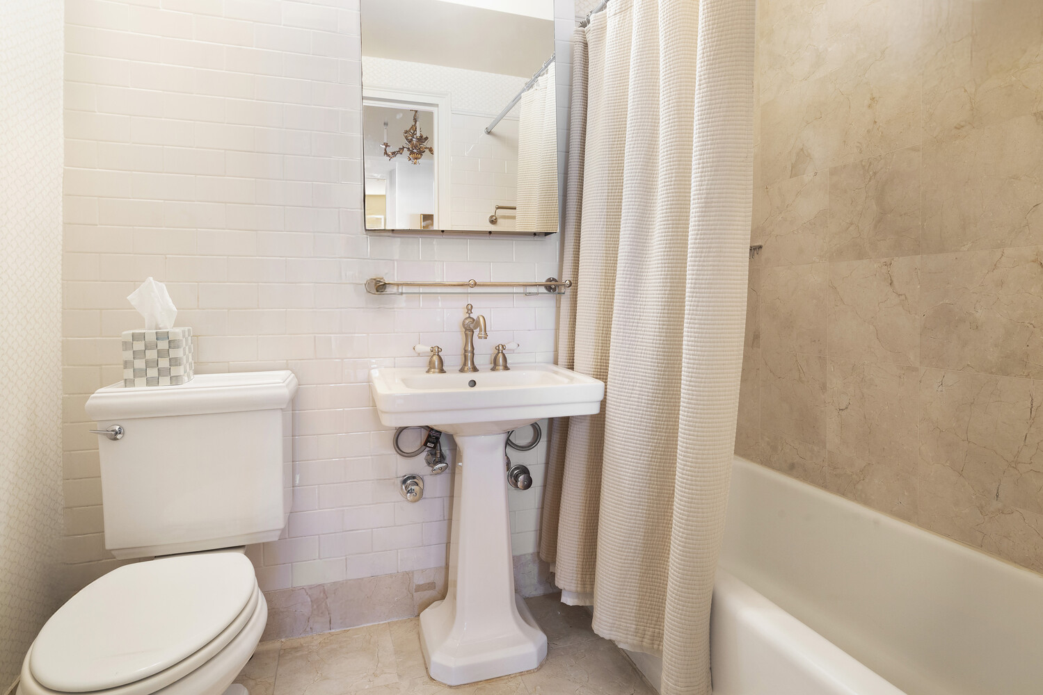 50 PARK Avenue 17A
