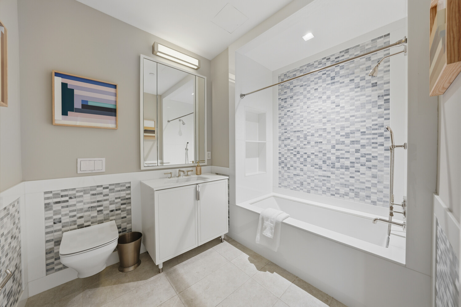 212 5TH Avenue 16B