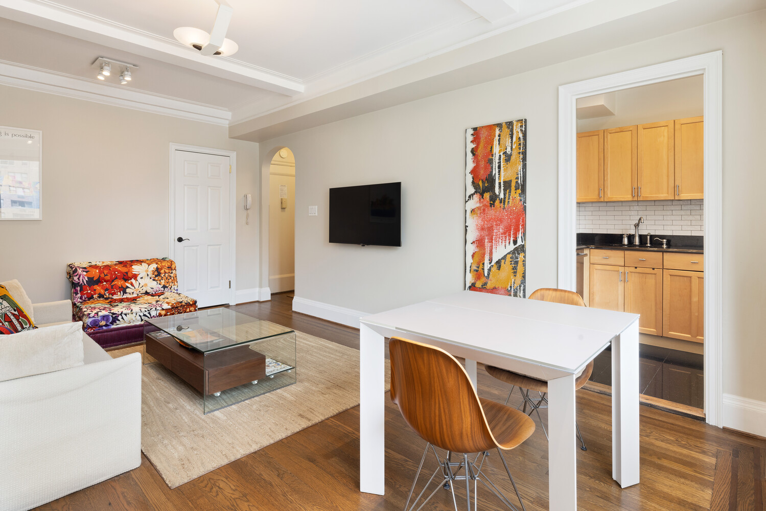 7 PARK Avenue 9G