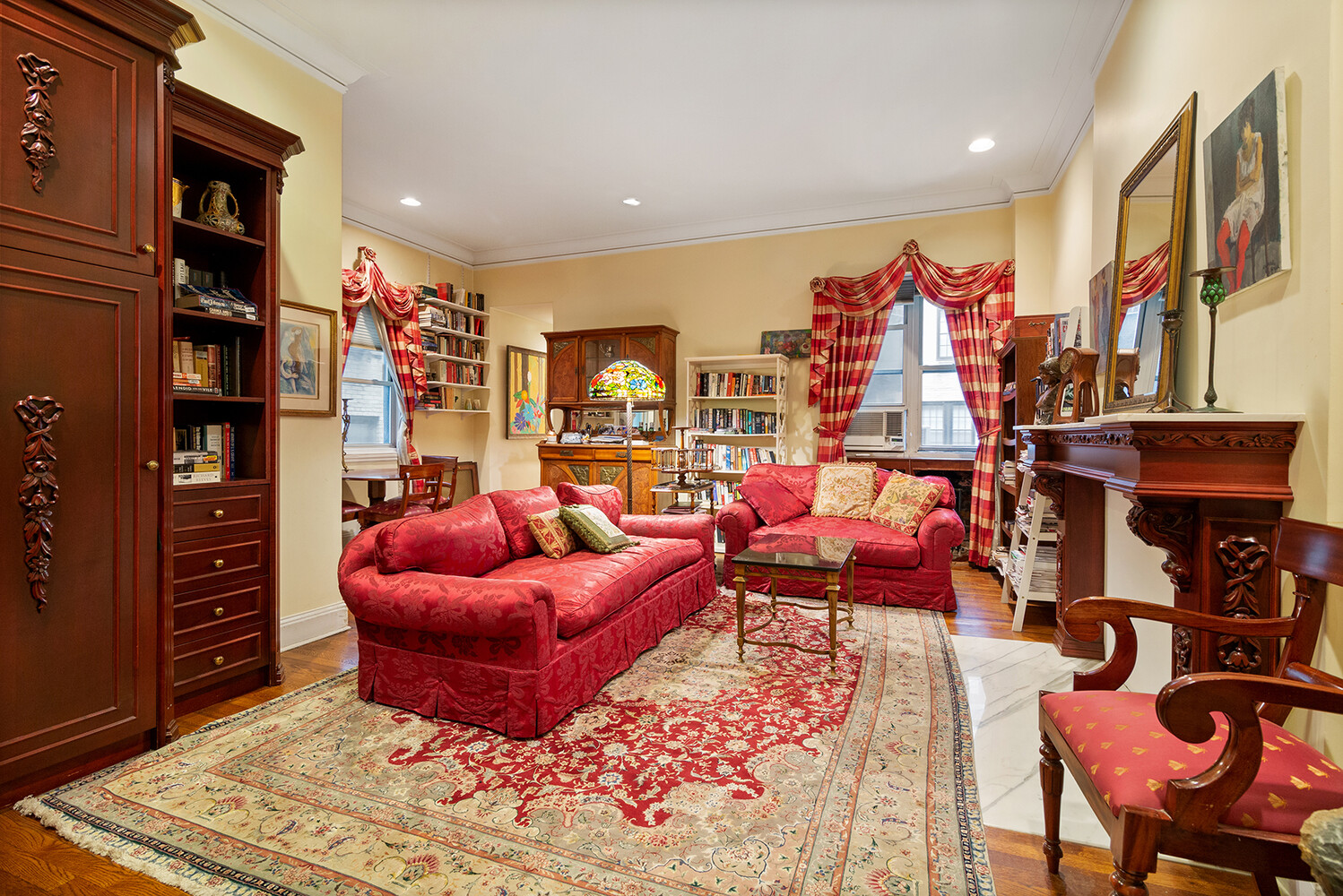 59 E 72ND Street 4C