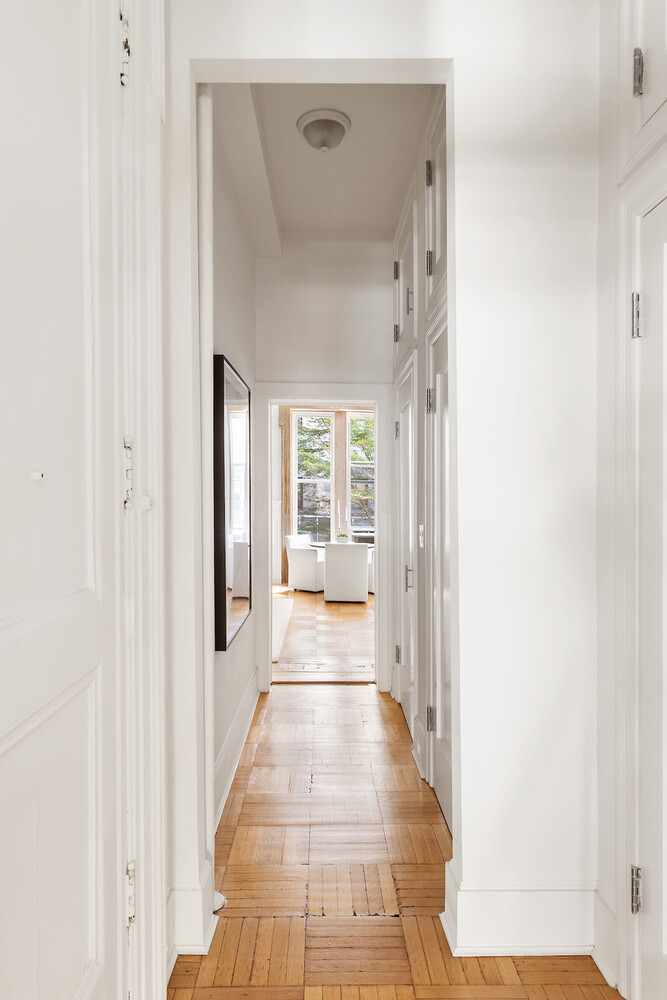 20 W 68TH Street 2B