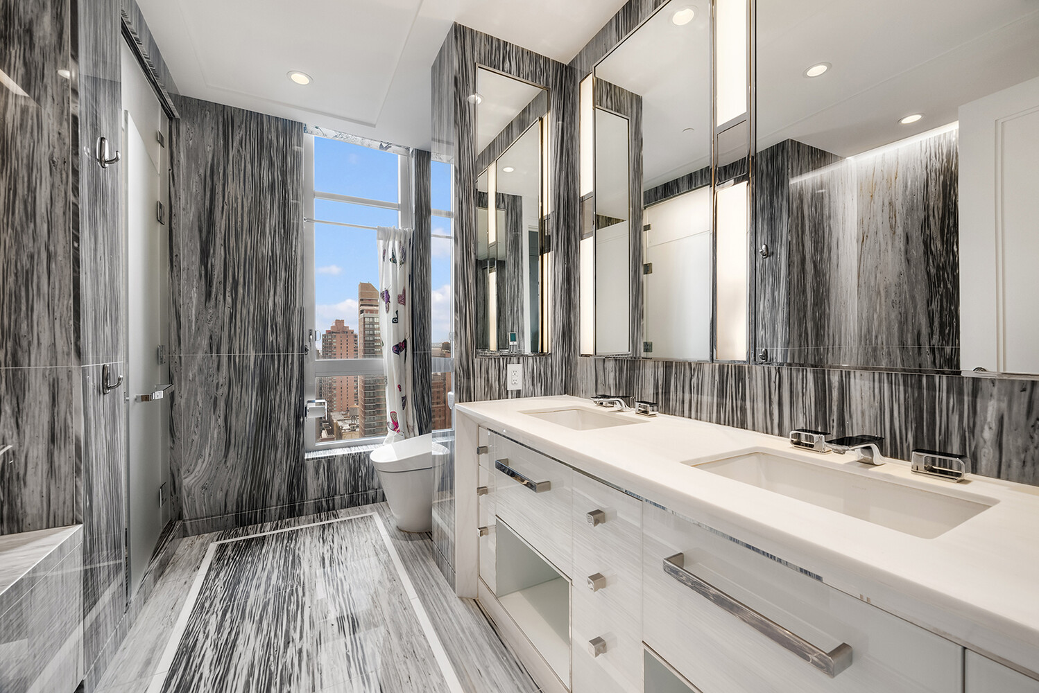 200 E 95TH Street 20C