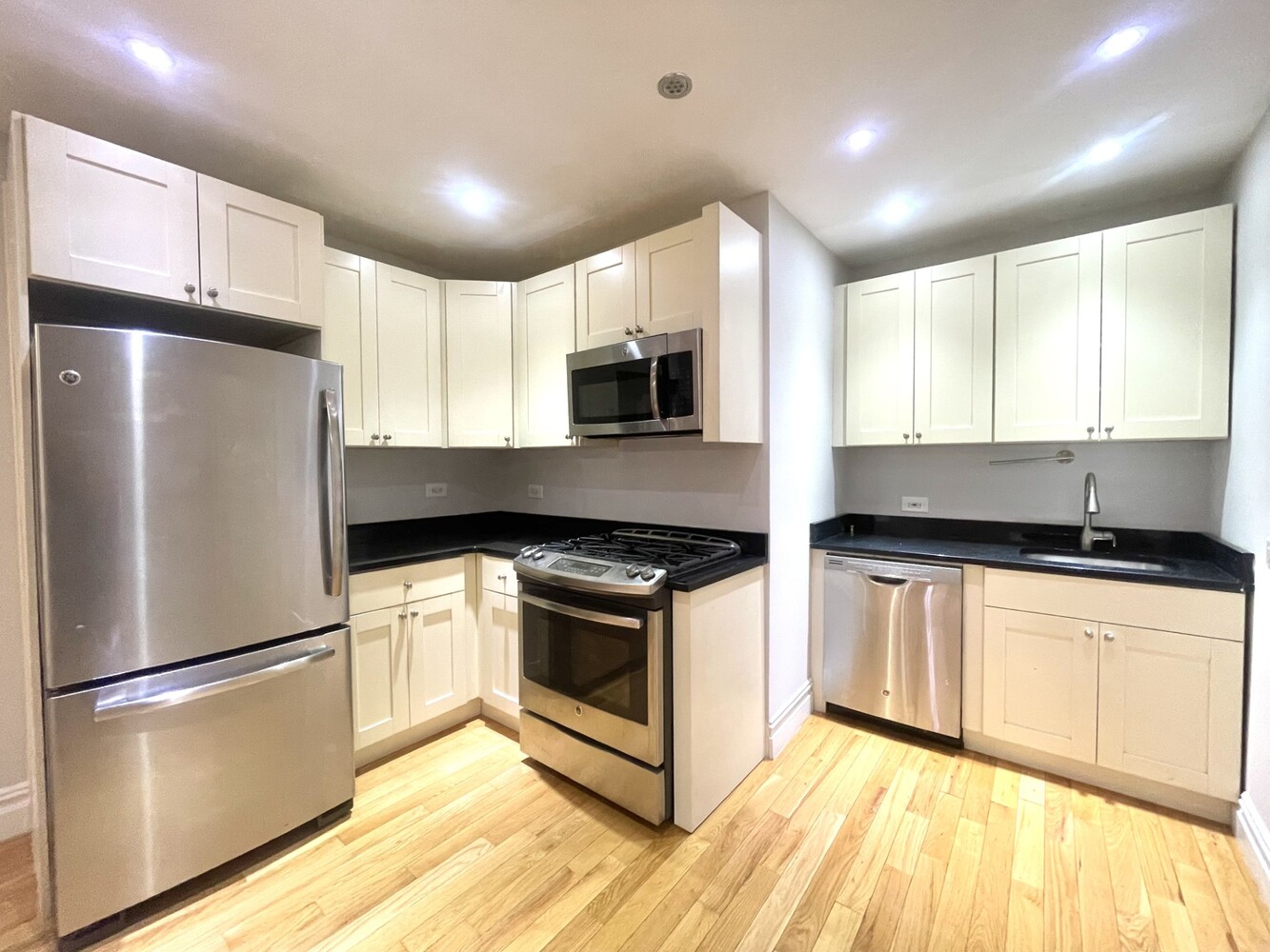 16 E 58TH Street 5