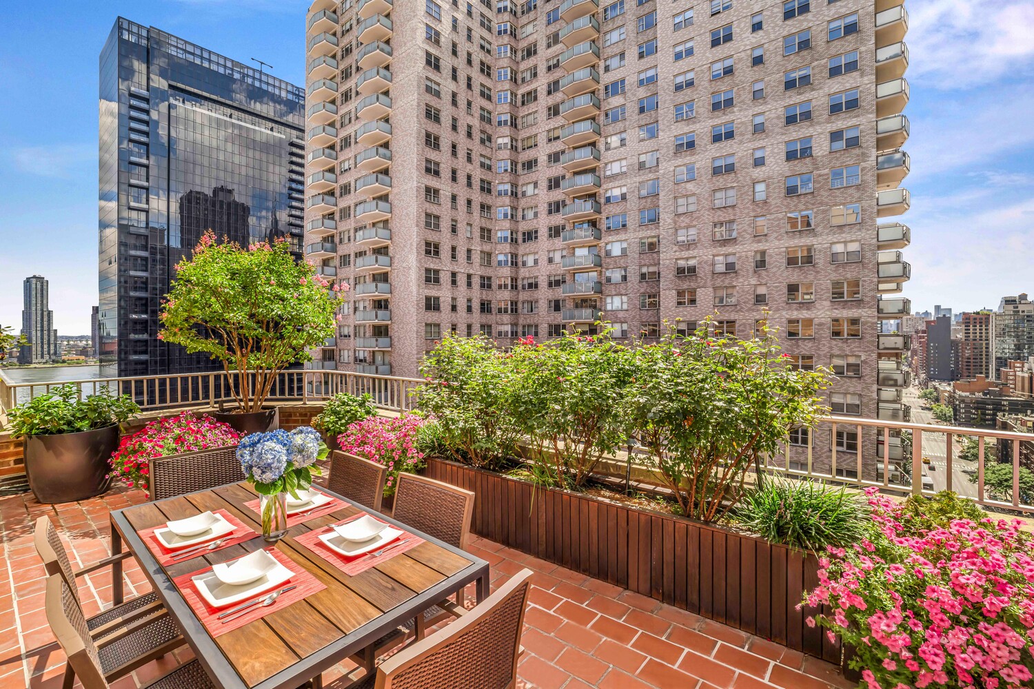 305 E 40TH Street 19F