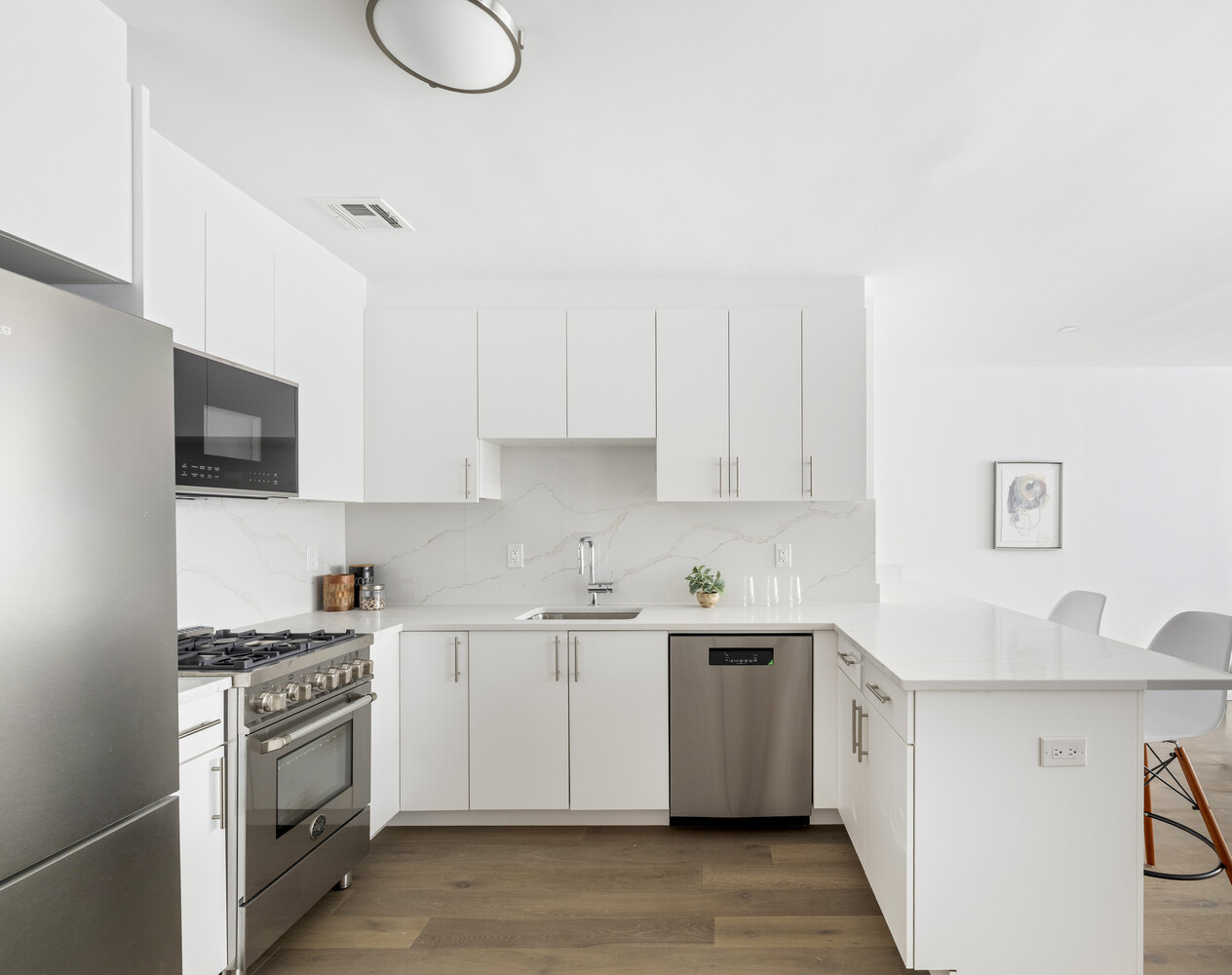 315 7TH Avenue 3C