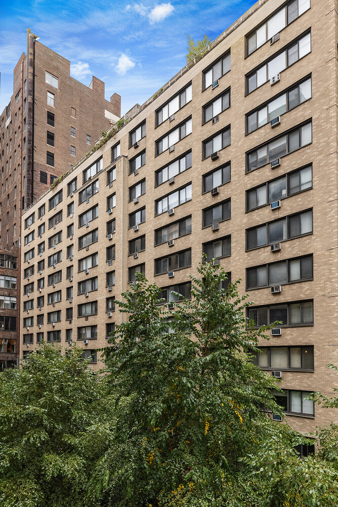 16 W 16TH Street 10WN