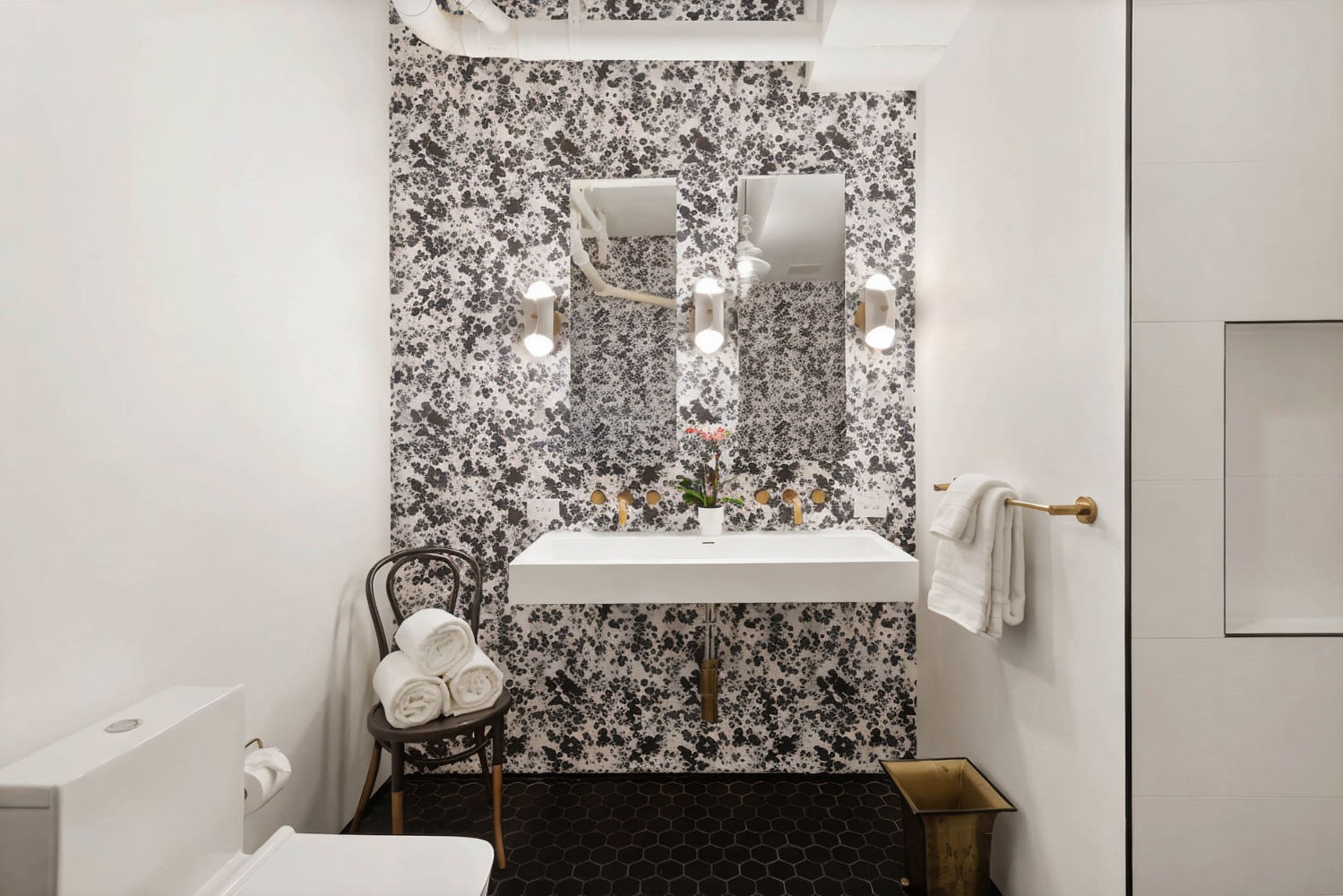 150 W 26TH Street 201