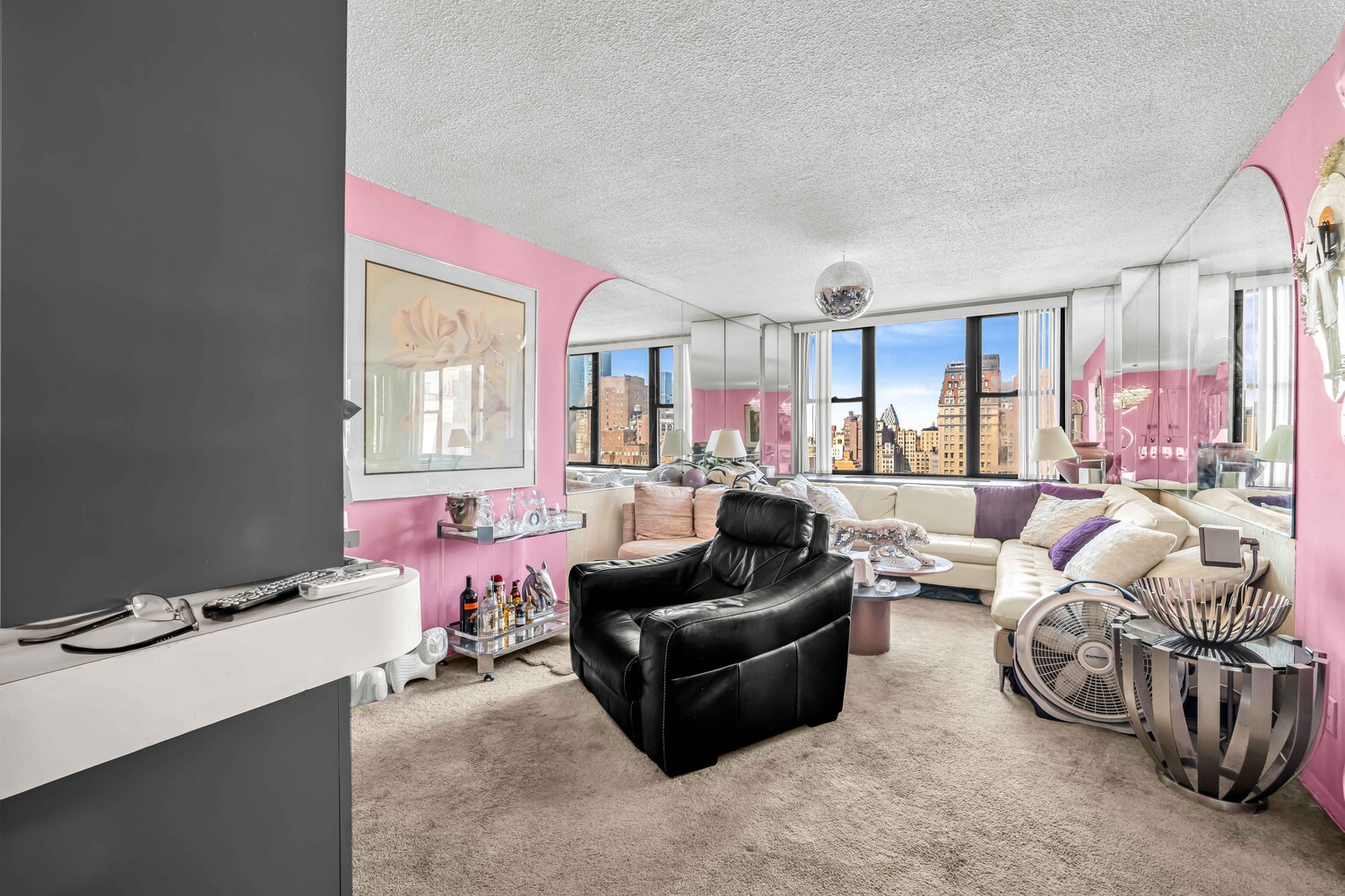 201 E 17TH Street 22F