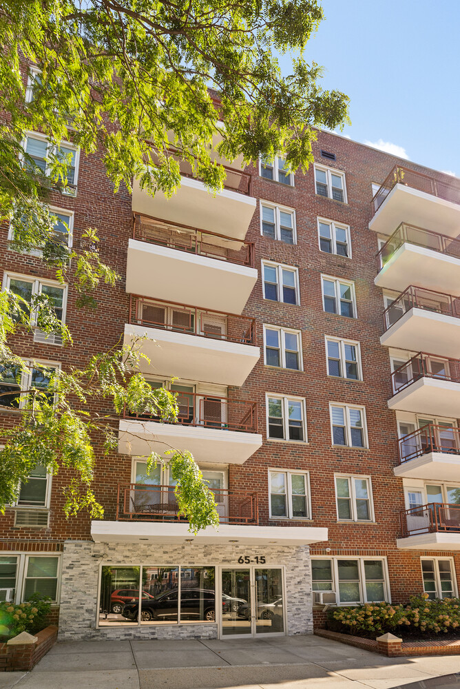 65-15 ALDERTON Street 5E
