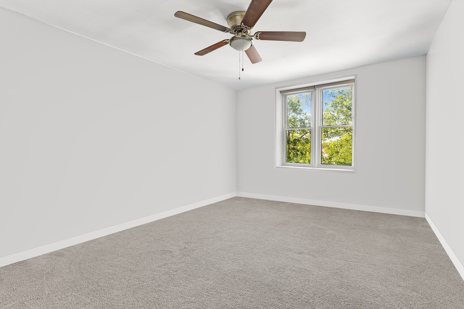 65-15 ALDERTON Street 5E