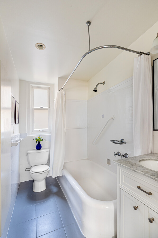 111 E 75TH Street 7C