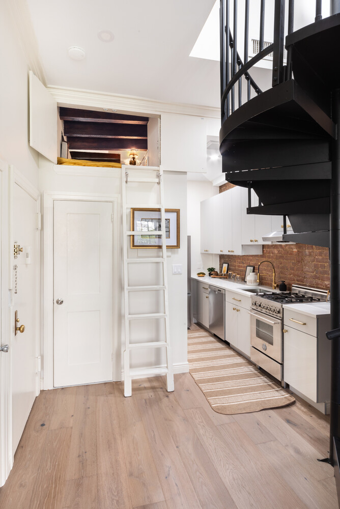 212 E 70TH Street 4B