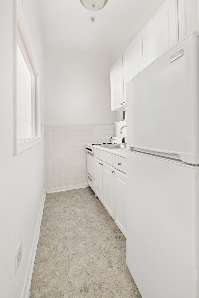 515 E 88TH Street 2M