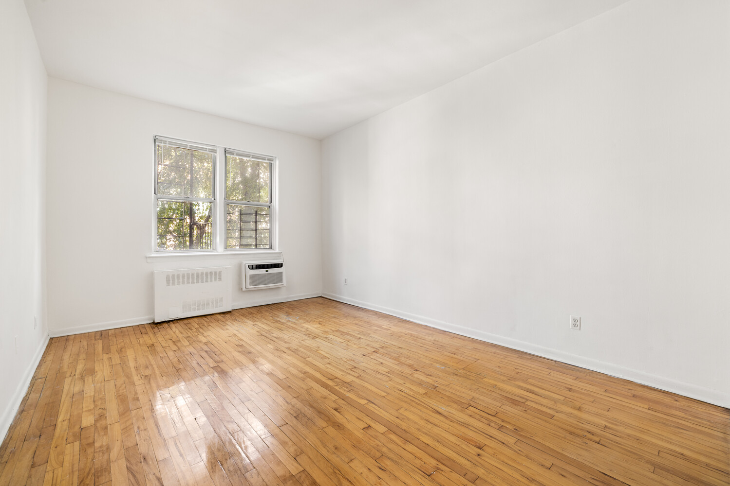 515 E 88TH Street 2M