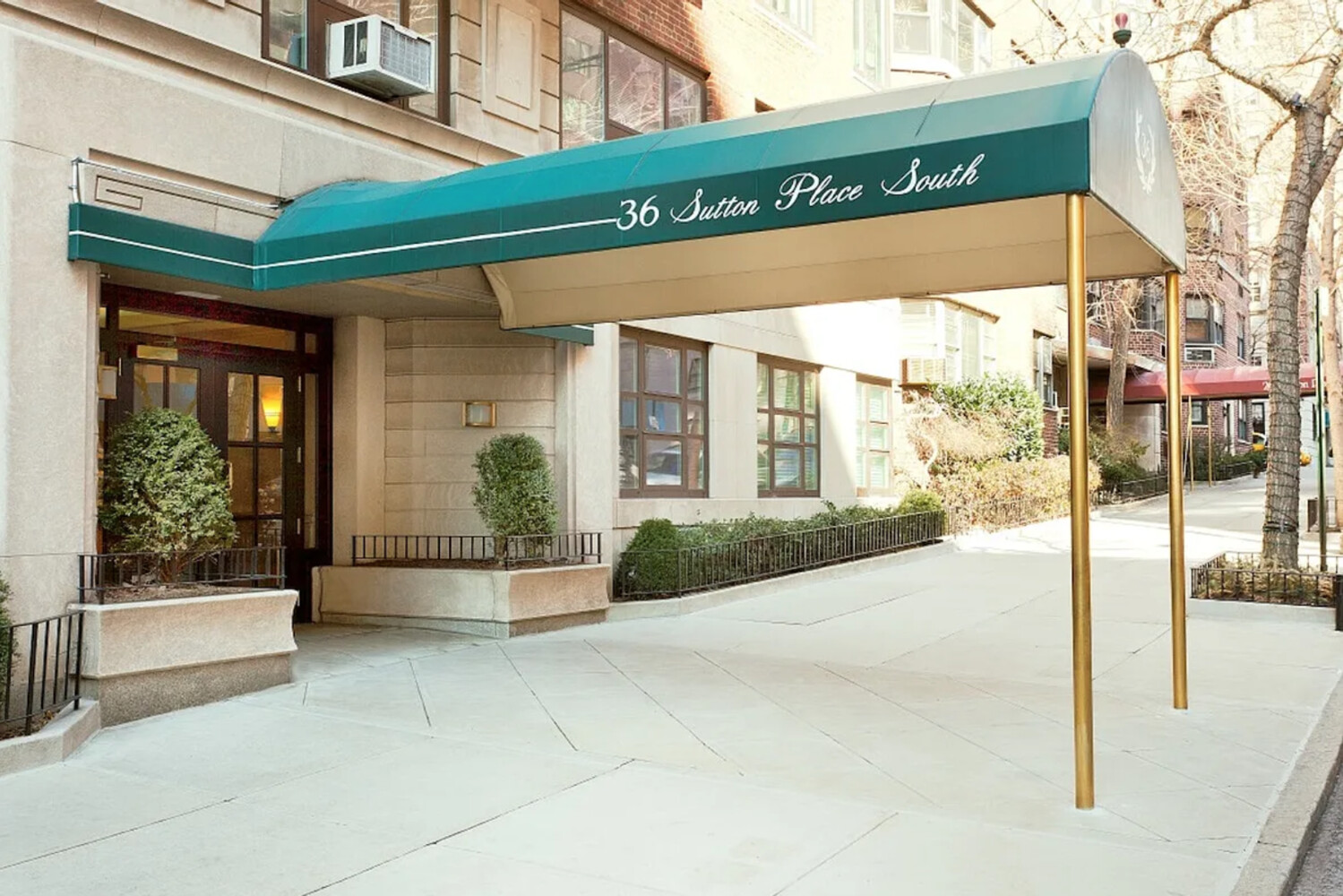 36 SUTTON Place S MAISONETTE