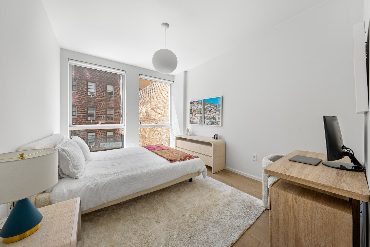150 E 23RD Street 4C