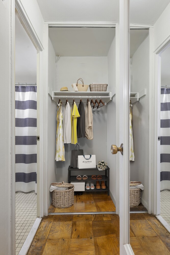 220 E 57TH Street 10G