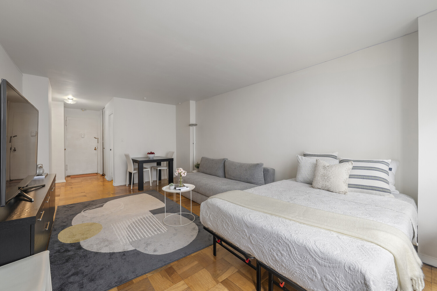 220 E 57TH Street 10G