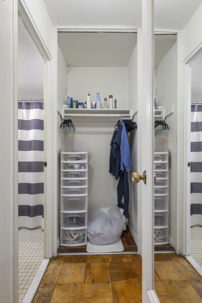 220 E 57TH Street 10G