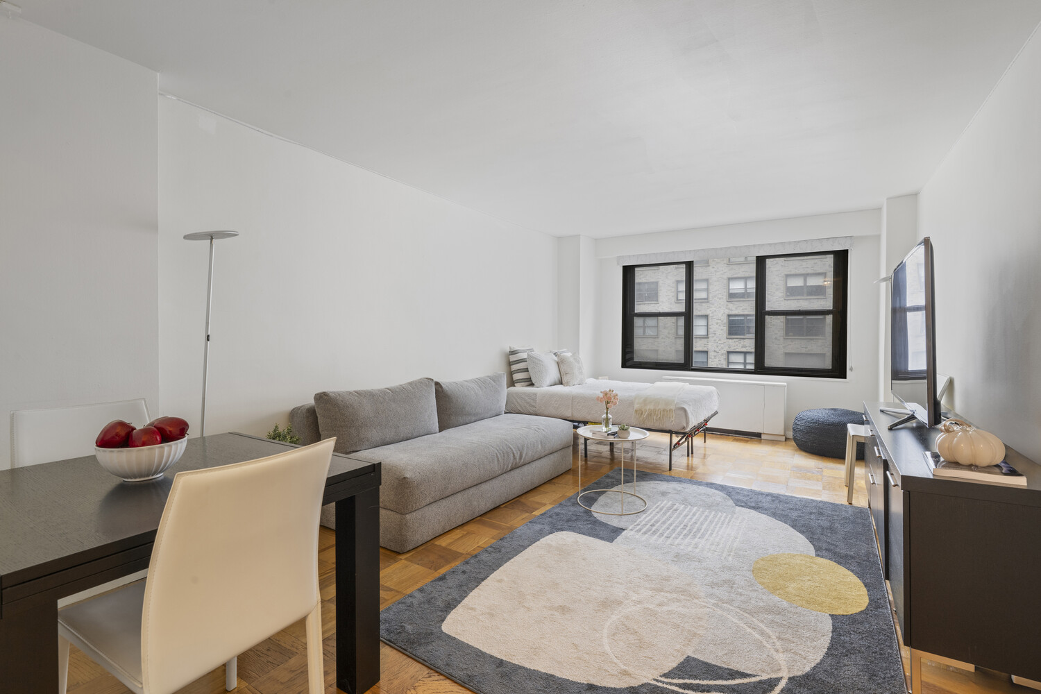 220 E 57TH Street 10G