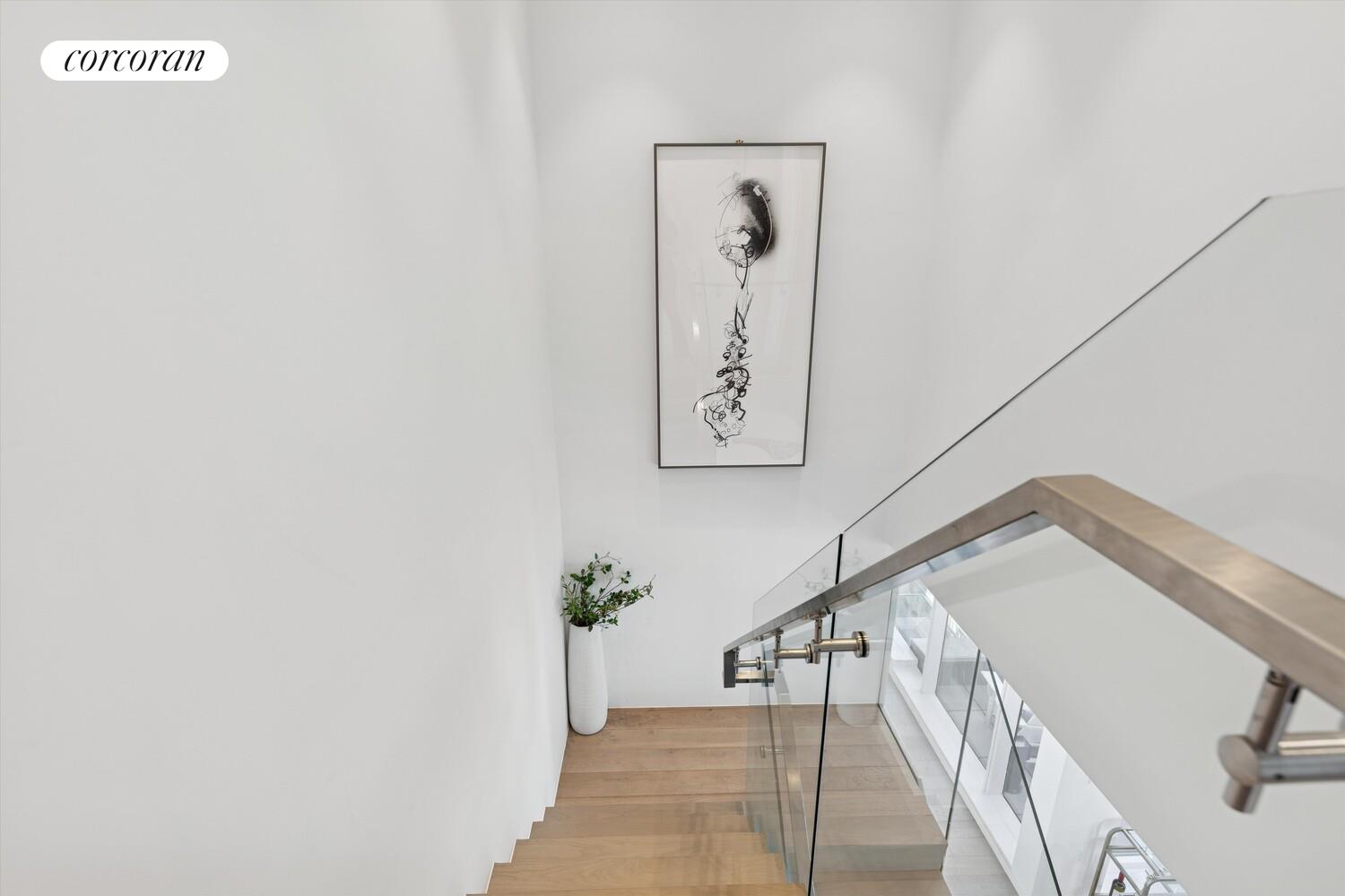 150 E 23RD Street 17A