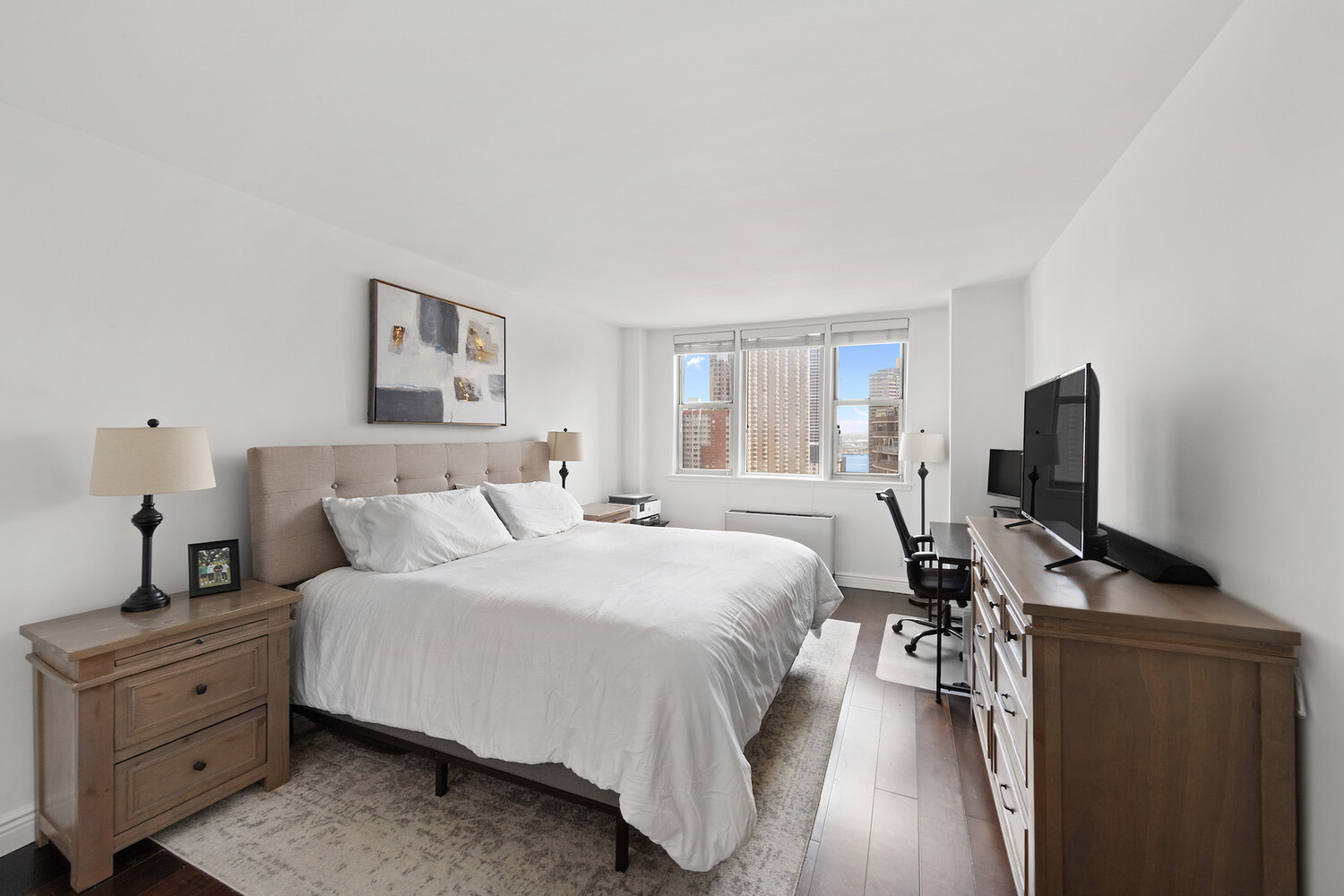 201 E 36TH Street 17D