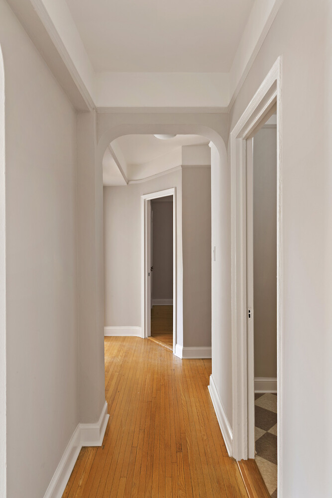 415 OCEAN Parkway 3G