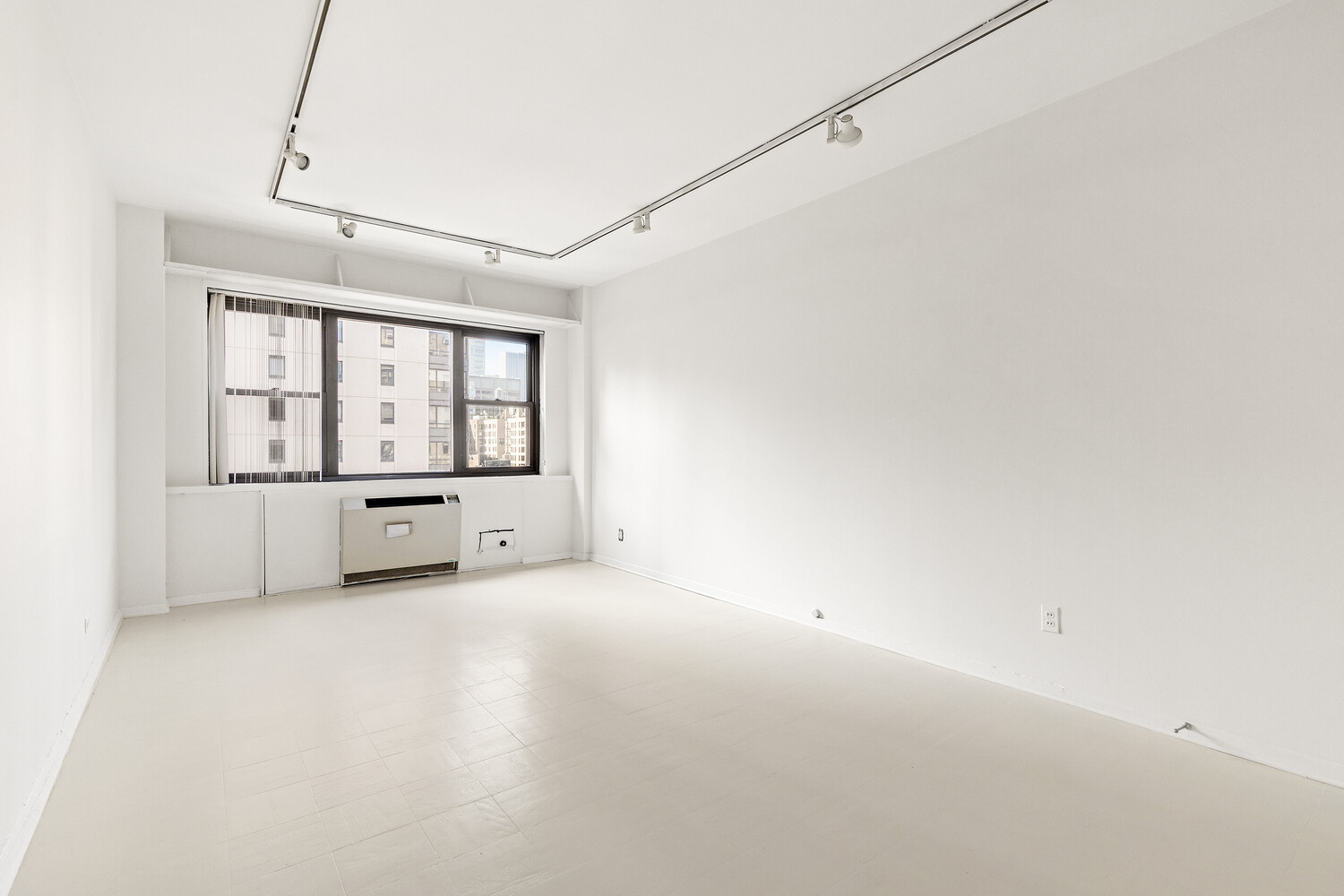 165 E 72ND Street 11C