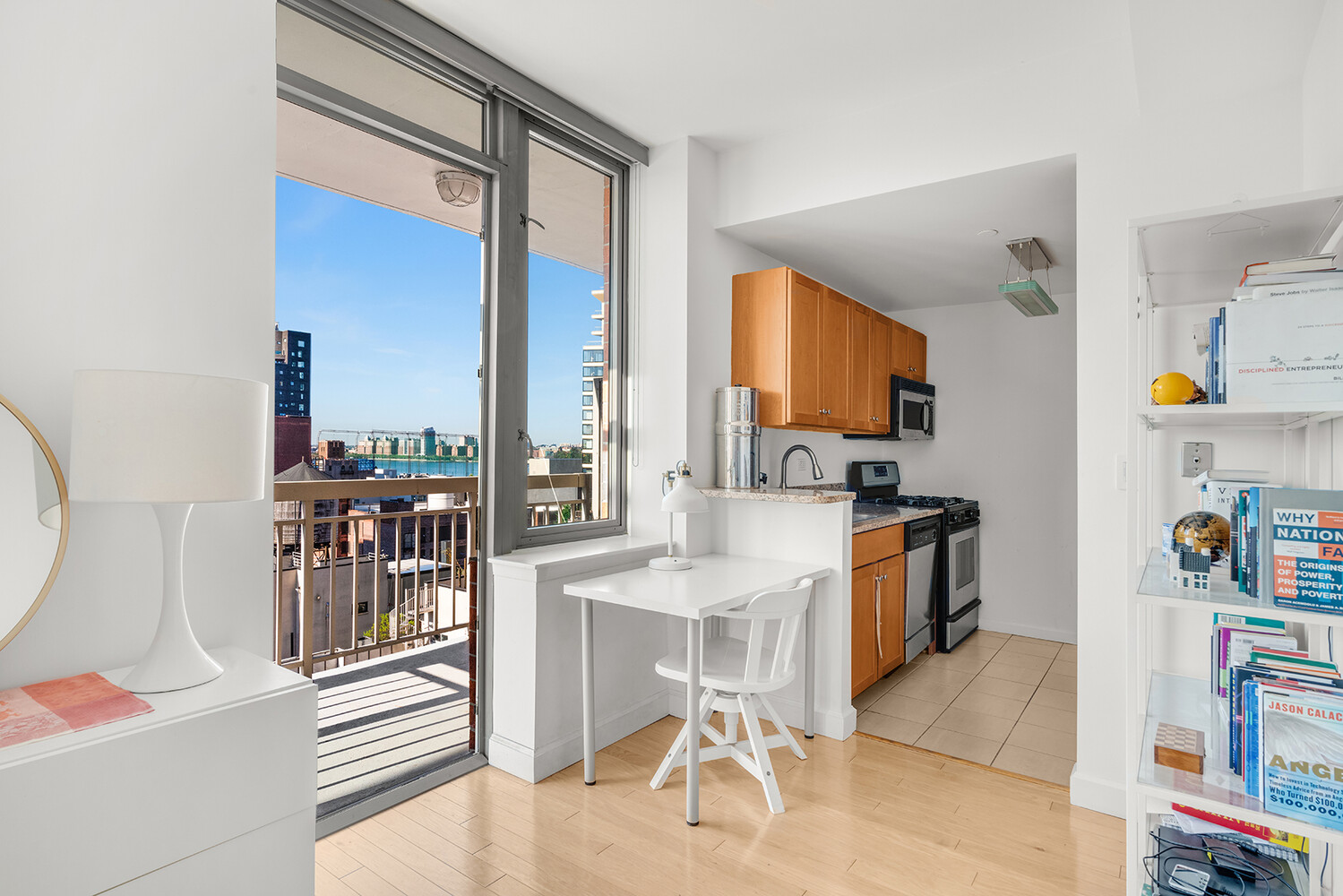 520 W 23RD Street 14G