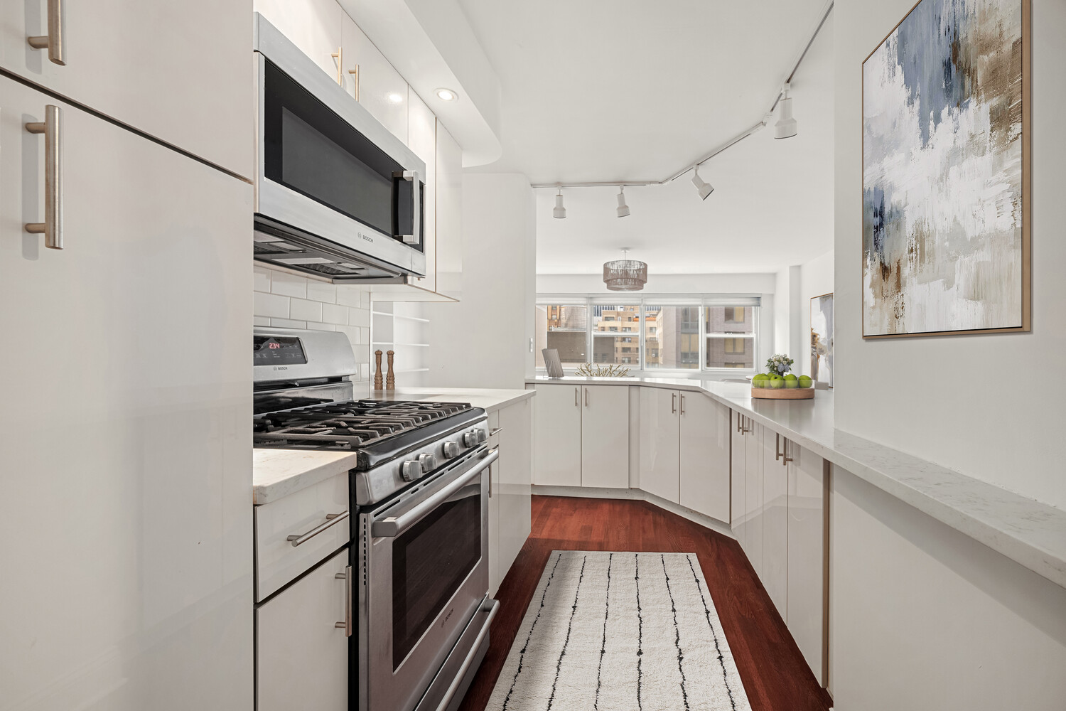 153 E 57TH Street 9GH