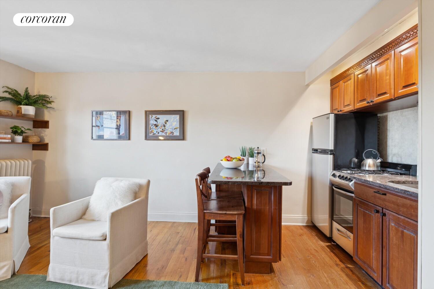 458 W 20TH Street 5D