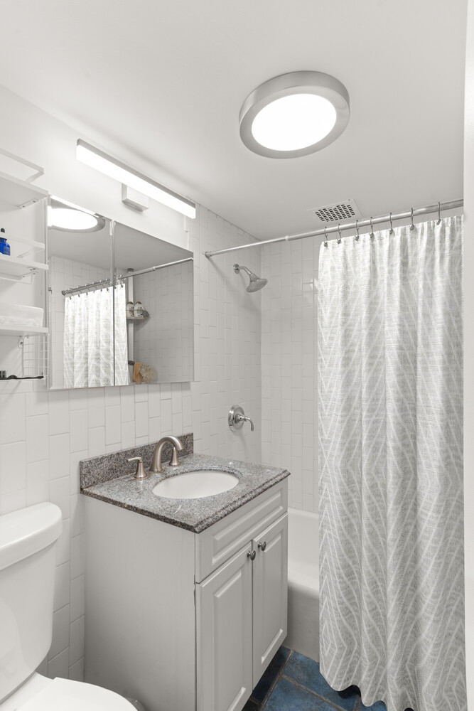 250 W 15TH Street 3E