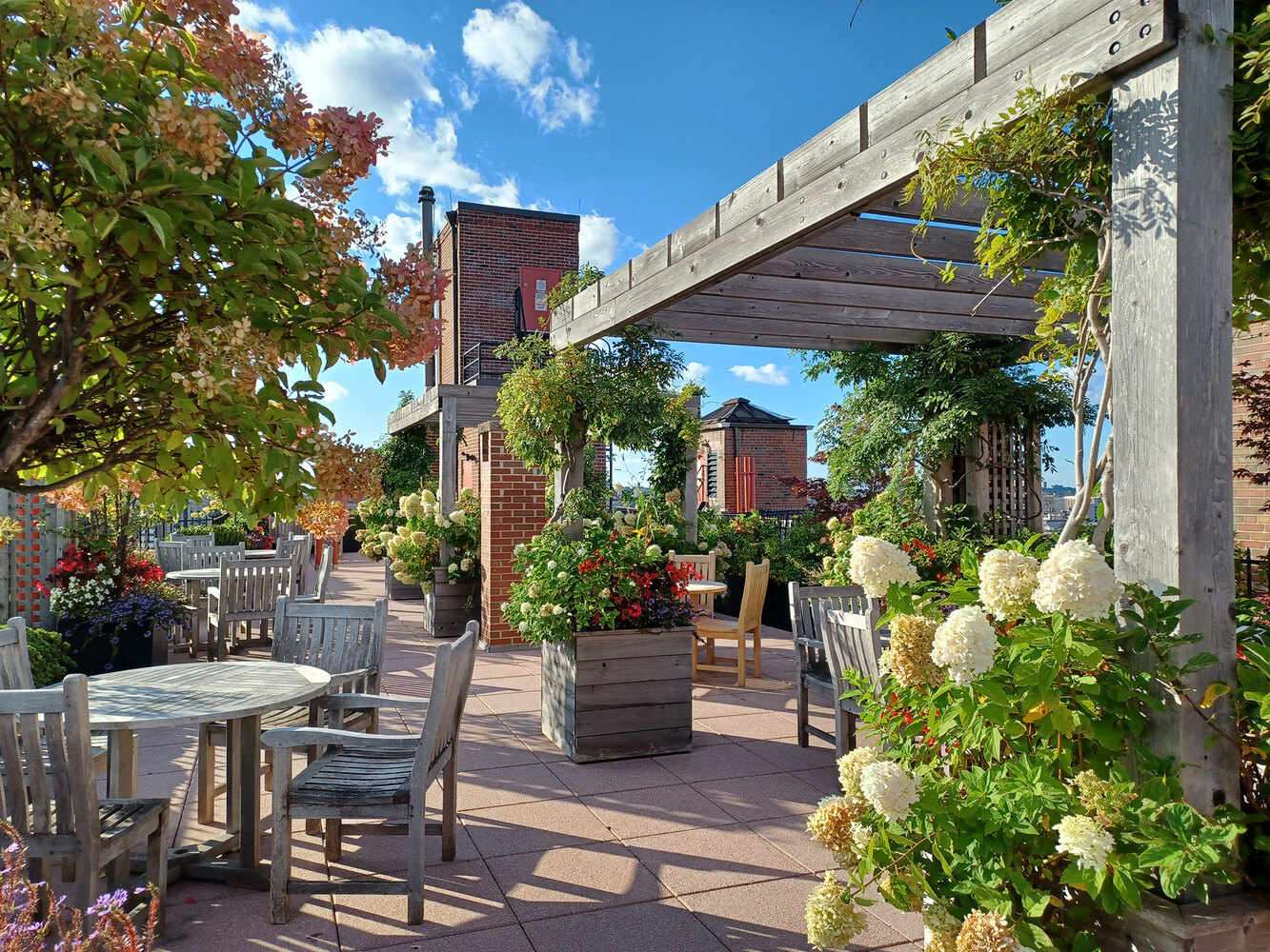 444 CENTRAL Park W 12G