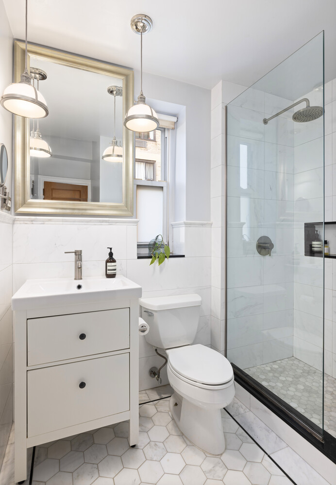 444 CENTRAL Park W 12G