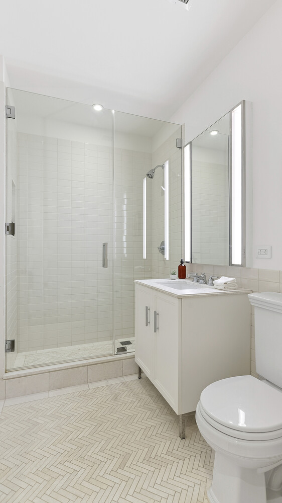 100 BARCLAY Street 15N