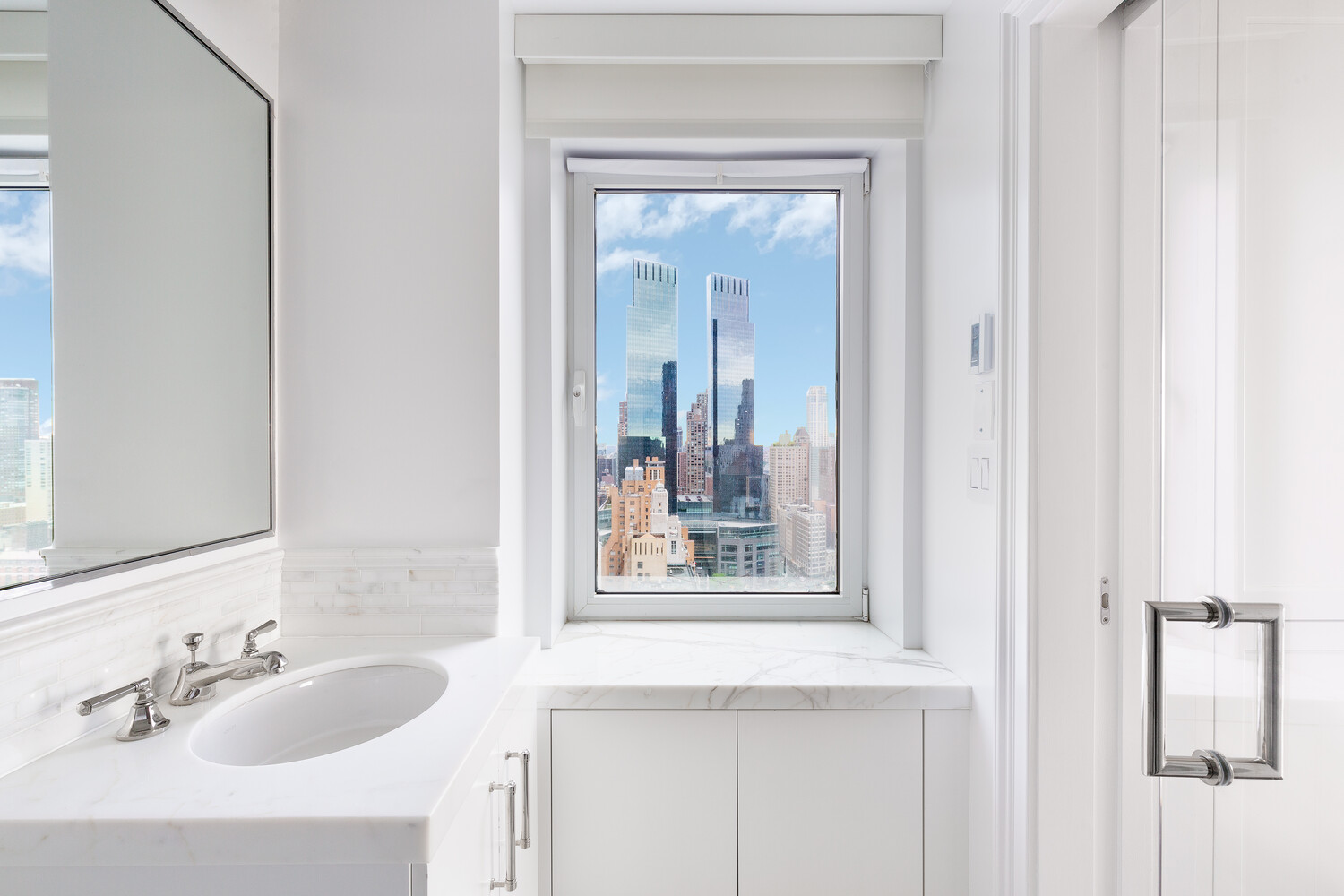 160 CENTRAL Park S 3301