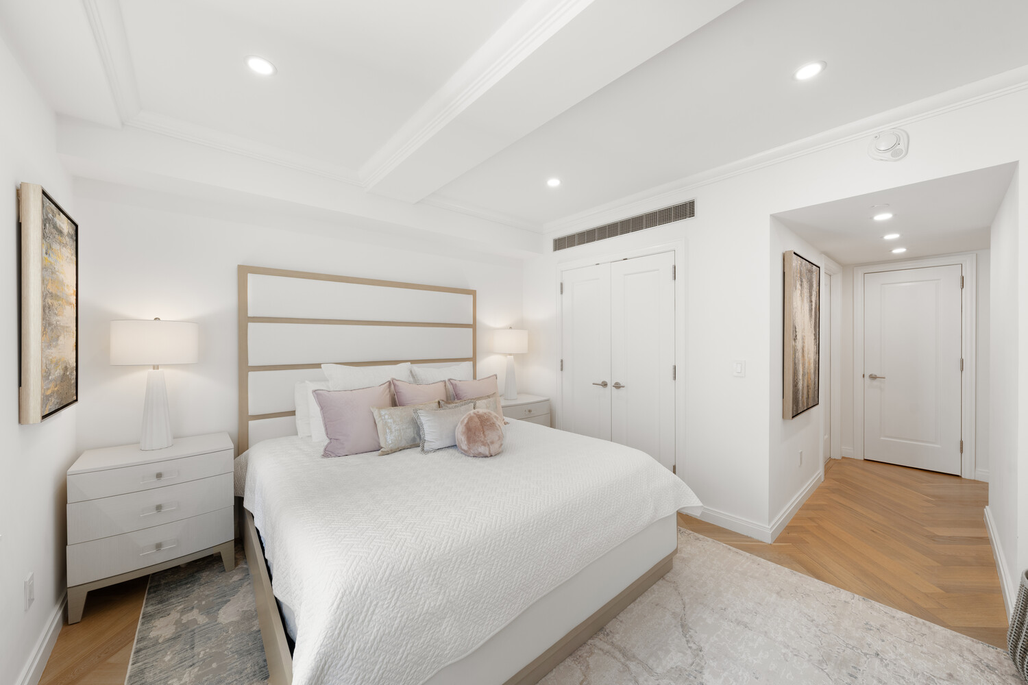 160 CENTRAL Park S 1817