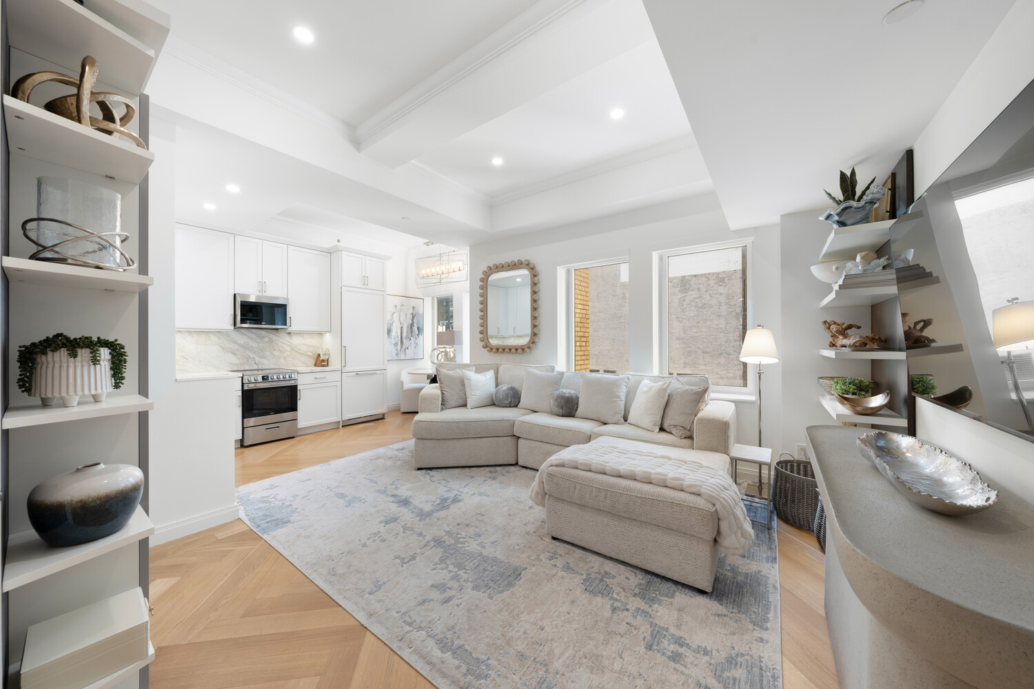 160 CENTRAL Park S 1817