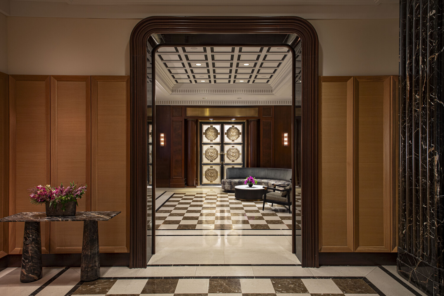 160 CENTRAL Park S 1817