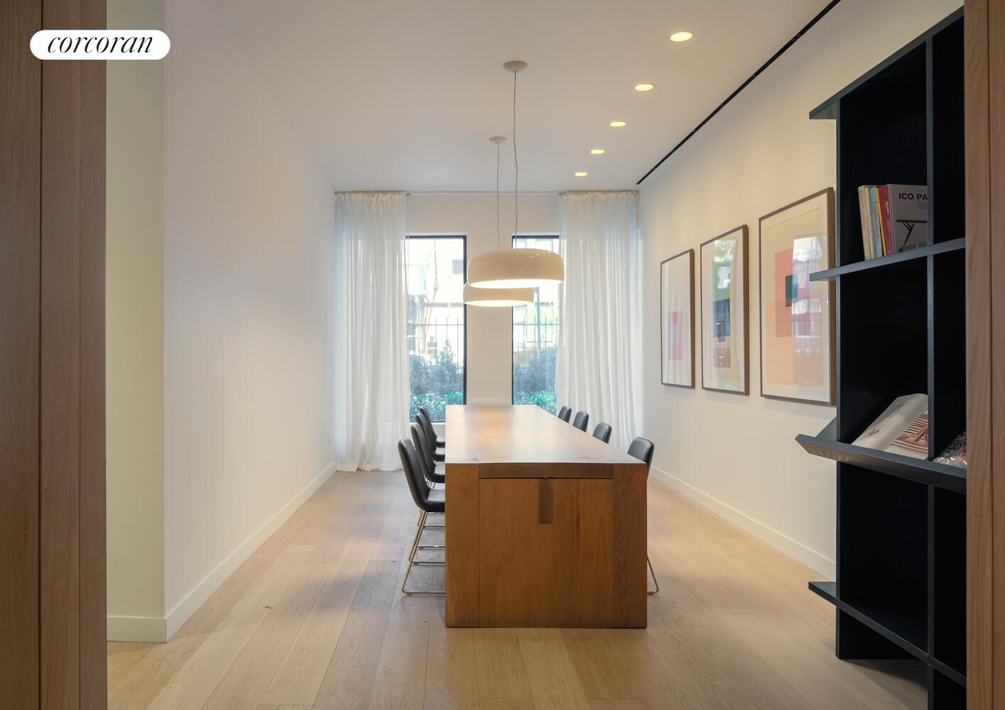 234 E 46TH Street 205